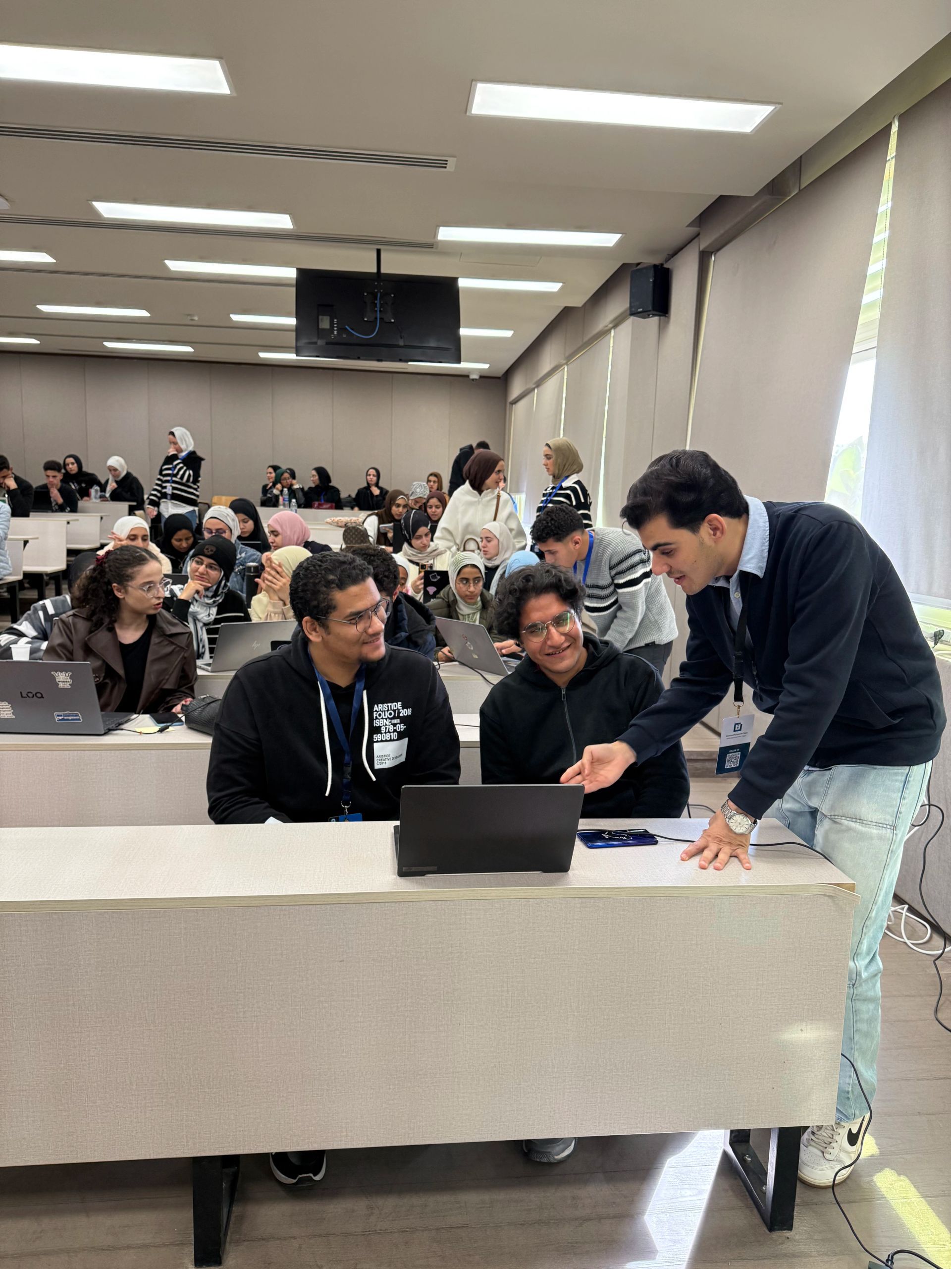 Introduction to Large Language Models: Moaz helping student